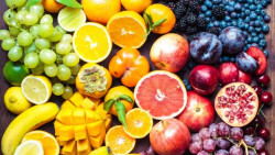 Hay que comer  fruta, dicen los expertos, para tener  un mayor bienestar mental
