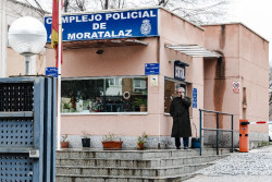 Inusitada rapidez se ha dado la Polic&iacute;a por el mu&ntilde;eco de S&aacute;nchez en Ferraz y dicen que presta declaraci&oacute;n como investigado no detenido
