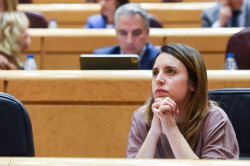 Irene Montero dice que la gestaci&oacute;n subrogada es "una forma de violencia contra las mujeres" y discrimina "por pobreza"