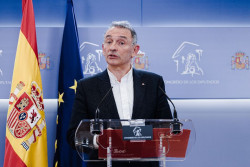 IU reclama una reuni&oacute;n de los partidos de Sumar   y abre la puerta incluso a salir