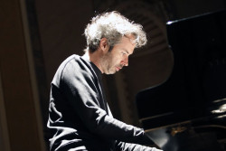 James Rhodes publica nuevo &aacute;lbum `Vitamina C`, con edici&oacute;n limitada en NFT