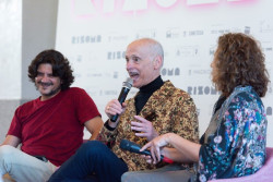 John Waters: "Lo peor de los tiroteos en EEUU es que son los pobres los que disparan a los pobres"