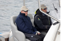 Juan Carlos I abandona Sanxenxo tras pasar seis d&iacute;as, recibir la visita de su hermana Margarita y salir a navegar