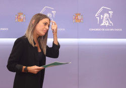 Junts acusa a ERC de colaborar con el PSOE para facilitar la extradici&oacute;n de Puigdemont: "No vamos a ser c&oacute;mplices"