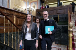 Junts rechazar&aacute;  prohibir el burka 