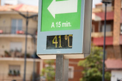 La AEMET anuncia la tercera ola de calor del verano en Espa&ntilde;a, que durar&aacute; casi toda la pr&oacute;xima semana y llegar&aacute; a 44&ordm;C