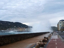 La borrasca `Diego` dejar&aacute; un s&aacute;bado con lluvias en el norte, vientos fuertes y riesgo por olas en Pa&iacute;s Vasco y Gerona