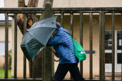 La borrasca Laurence dejar&aacute; lluvia generalizada hasta el mi&eacute;rcoles, con temperaturas al alza y nuevas borrascas