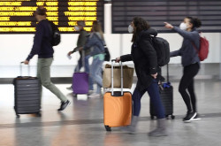 La brillante idea de marqueting de S&aacute;nchez de poner gratis los trenes costar&aacute; a los espa&ntilde;oles  231 millones de euros 