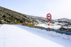La carretera de acceso a Alto Campoo, la &uacute;nica de Cantabria que necesita cadenas