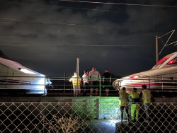 La circulaci&oacute;n de trenes entre Madrid y Andaluc&iacute;a contin&uacute;a suspendida y el otrora locuaz ministro  Oscar Puente escondido