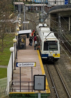 La consejera Paula Fernandez  pide apoyo al Comit&eacute; de las Regiones para  el tren Santander-Bilbao  cuando hay que pedirlo en Madrid y a S&aacute;nchez