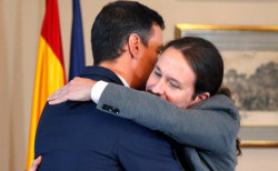 La cuota socialista  del Gobierno apoya  al sector ganadero, y S&aacute;nchez no puede cesar a Garzon porque se quedar&iacute;a sin el apoyo comunista y tendr&iacute;a que celebrar elecciones
