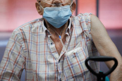 La Fiscal&iacute;a del Estado se entera ahora que hay que investigar las muertes por negligencia de ancianos de residencias y los robos en las contrataciones por COVIDy pide a los fiscales que investiguen