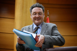 La Fiscal&iacute;a, es decir Alvaro Garcia Ortiz, pide al Supremo que le absuelva  del delito de revelaci&oacute;n de secretos contra el novio de Ayuso