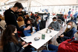 La hosteler&iacute;a rechaza una posible vuelta a las restricciones por "ineficaces"