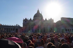 La Iglesia celebra este lunes y martes su primer Jubileo para `influencers` cat&oacute;licos que reunir&aacute; a un millar de ellos