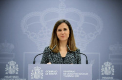 La ministra  comunista Belarra va a "garantizar la acogida" de las personas con discapacidad que huyen de la guerra y se las dar&aacute; una pensi&oacute;n