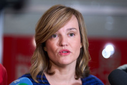 La ministra de Educaci&oacute;n del PSOE, Pilar Alegr&iacute;a, dice que la propuesta fiscal del secretario general del PSOE de Madrid y candidato a presidir la Comunidad, es contraria a la del PSOE