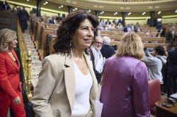 La ministra Redondo sigue sin dimitir aun siendo la responsable de los fallos de las pulseras contra el maltrato