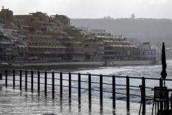 La nieve, el viento y oleaje ponen hoy en aviso a cerca de una veintena de provincias y a Melilla