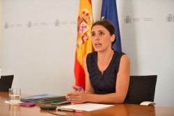 La podemita Ines Montero no se pone de acuerdo con  Darias:  en casi nada