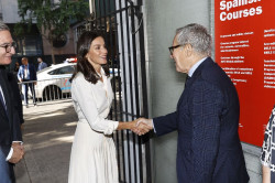 La Reina recalca la importancia de prevenir el c&aacute;ncer: "A mayores conocimientos de salud, mejores decisiones tomaremos"