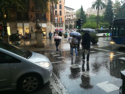 Las temperaturas bajan ma&ntilde;ana en casi todo el pa&iacute;s, con lluvias d&eacute;biles en norte y sureste peninsular