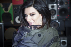 Laura Pausini presentar&aacute; la 23&ordm; edici&oacute;n de los Latin Grammy Awards: "Ser&aacute; una experiencia completamente diferente"