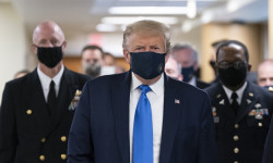 Letal mascarilla de Trump para el pueblo de EEUU, por Eduardo Madro&ntilde;al