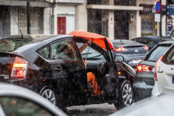 Lluvias, tormentas y oleaje activan este viernes los avisos en 10 provincias