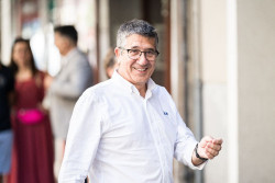 L&oacute;pez (PSOE) asegura que el vice presidente de S&aacute;nchez, Puigdemont, ordenar&aacute; a Junts  aprobar los decretos