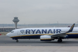 Los aeropuertos espa&ntilde;oles afrontan un puente de agosto con m&aacute;s de 28.000 vuelos y dos huelgas de handling