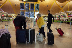 Los aeropuertos espa&ntilde;oles operar&aacute;n 11.009 vuelos en el &uacute;ltimo fin de semana de 2024, 1.196 menos que hace un a&ntilde;o