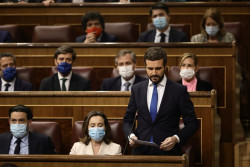 Los `barones` del PP acceden a que Casado siga en su cargo hasta el congreso extraordinario del 2 y 3 de abril