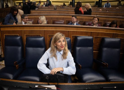 Los comunistas de Sumar quieren  rebajar a 35 horas la jornada en la Administraci&oacute;n