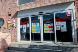 Los hogares con todos sus miembros en paro bajan un 9,7% y los de todos ocupados suben un 2,6%