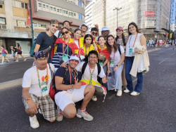 Los j&oacute;venes en Lisboa aseguran sentirse "como en casa"