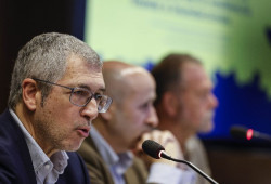 Los mediopensionistas del gobierno de S&aacute;nchez replican a Feij&oacute;o que la petici&oacute;n de ayuda europea contra los incendios se hace "con prevenci&oacute;n suficiente"&iquest;?