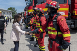 Los militares intentan introducir sus reivindicaciones en campa&ntilde;a con movilizaciones y reuniones con los partidos