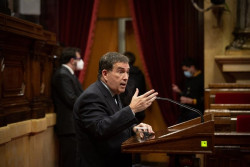 Los nacionalistas de Junts y ERC a tortas por el relevo de Borr&agrave;s en la Presidencia del Parlament