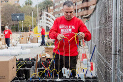 Los pirot&eacute;cnicos Caballer y Vulcano ultiman la masclet&agrave; simult&aacute;nea para disparar 3.600 kilos de p&oacute;lvora en l`Horta Sud
