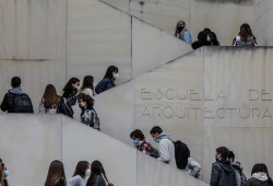 Los universitarios podr&aacute;n cursar asignaturas de otras carreras y los t&iacute;tulos podr&aacute;n incluir menci&oacute;n dual