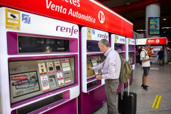 Los usuarios de Renfe podr&aacute;n adquirir desde este mi&eacute;rcoles el nuevo abono gratuito