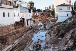 Madrid env&iacute;a a Valencia equipos de maquinaria pesada como gr&uacute;as, barredoras o palas excavadoras