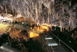Marcano destaca la C&aacute;tedra El Soplao como divulgadora del valor de la cueva e impulsora de su investigaci&oacute;n