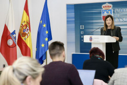 Mar&iacute;a Buruaga formaliza el recurso por la Conferencia de Presidentes porque "no nos fiamos" de S&aacute;nchez