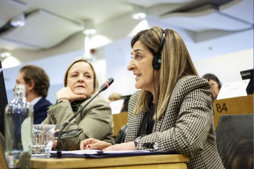 María José Sáenz de Buruaga,reclama en Bruselas que la Comisión Europea rebaje la protección del lobo y minimizar las exigencias de la PAC