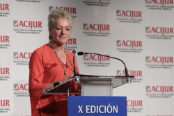 Mar&iacute;a Luisa Segoviano, nueva magistrada del TC, dice que la autodeterminaci&oacute;n es algo "complejo" que "hay que estudiar"