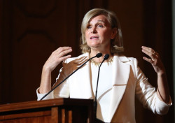 Mar&iacute;a Neira (OMS), sobre la explosi&oacute;n de casos por &Oacute;micron: "Todav&iacute;a nos quedan dos semanas de alerta"